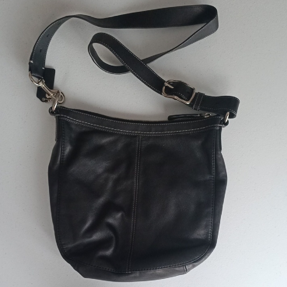 Coach Black Leather Belted Mid-size Crossbody Shoulder Unisex Bag Like New - Picture 2 of 14